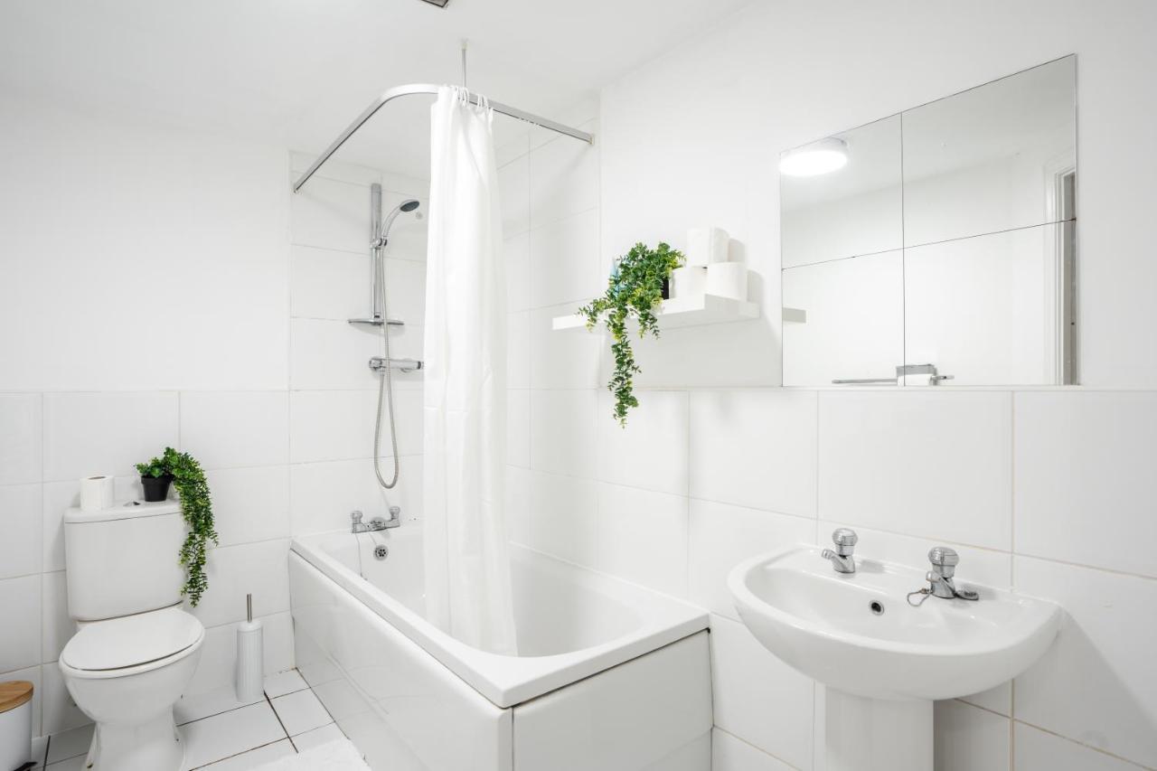 Stylish 2 Bed Manchester Flat エクステリア 写真